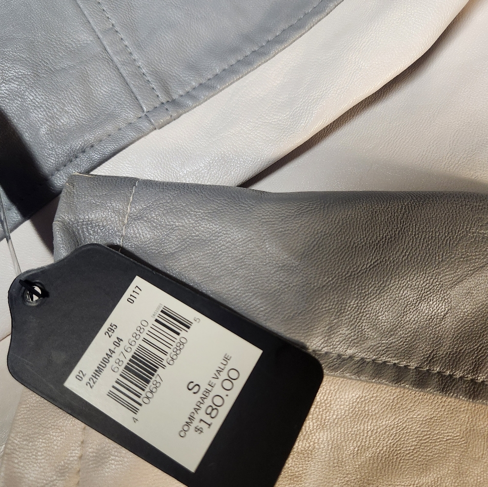 Leather Jacket - Picture 4 of 4